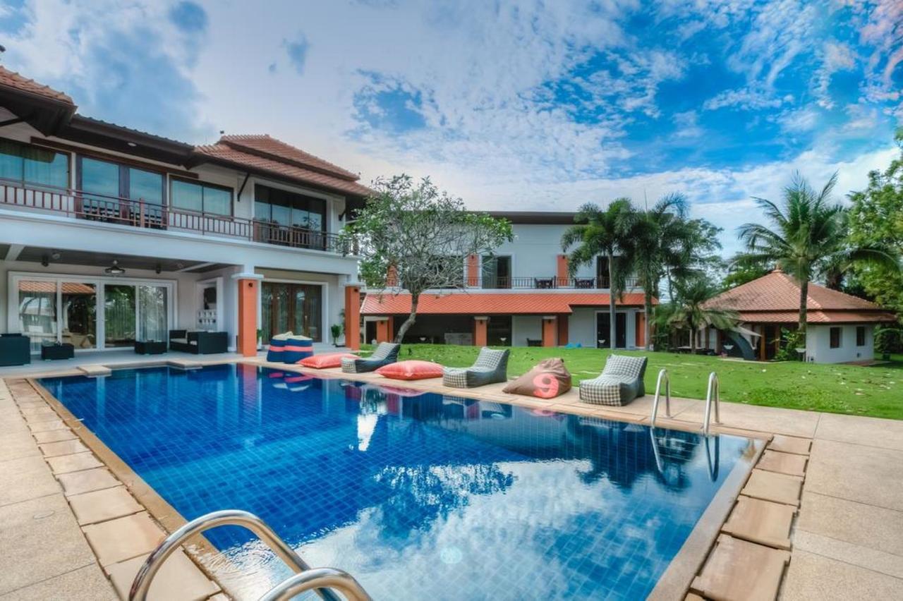 Villa Laguna Phuket Bagian luar foto